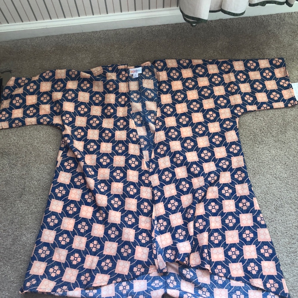 LuLaRoe Bianka size 3-NWT